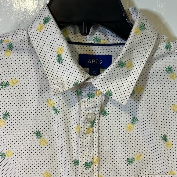 Urban Pipeline Flamingo and Apt. 9 Pineapple short sleeves shirts - Picture 8 of 13